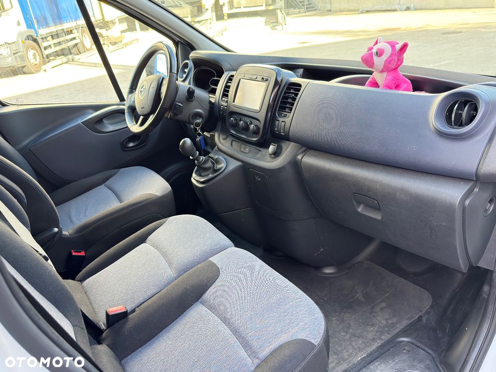 Opel Vivaro - 15