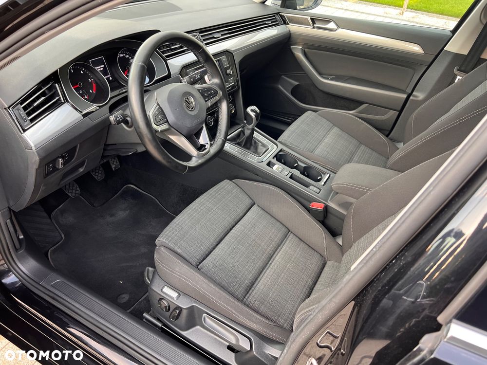 Volkswagen Passat 2.0 TDI EVO Business - 6