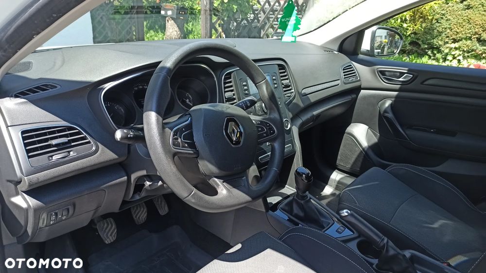 Renault Megane 1.6 SCe Life - 8