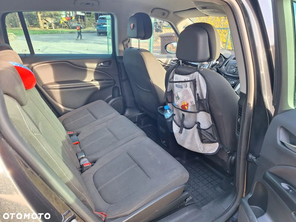 Opel Zafira Tourer 2.0 CDTI Active - 2