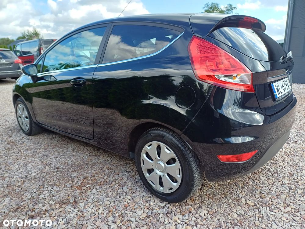 Ford Fiesta 1.4 Ghia - 10