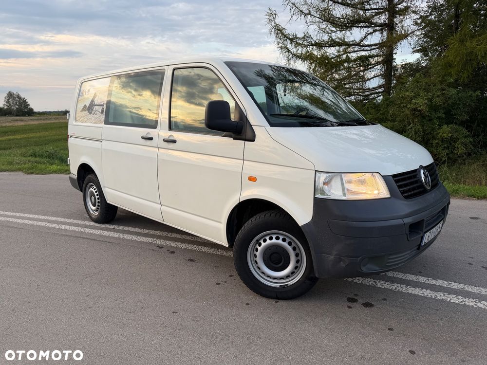 Volkswagen Transporter - 1