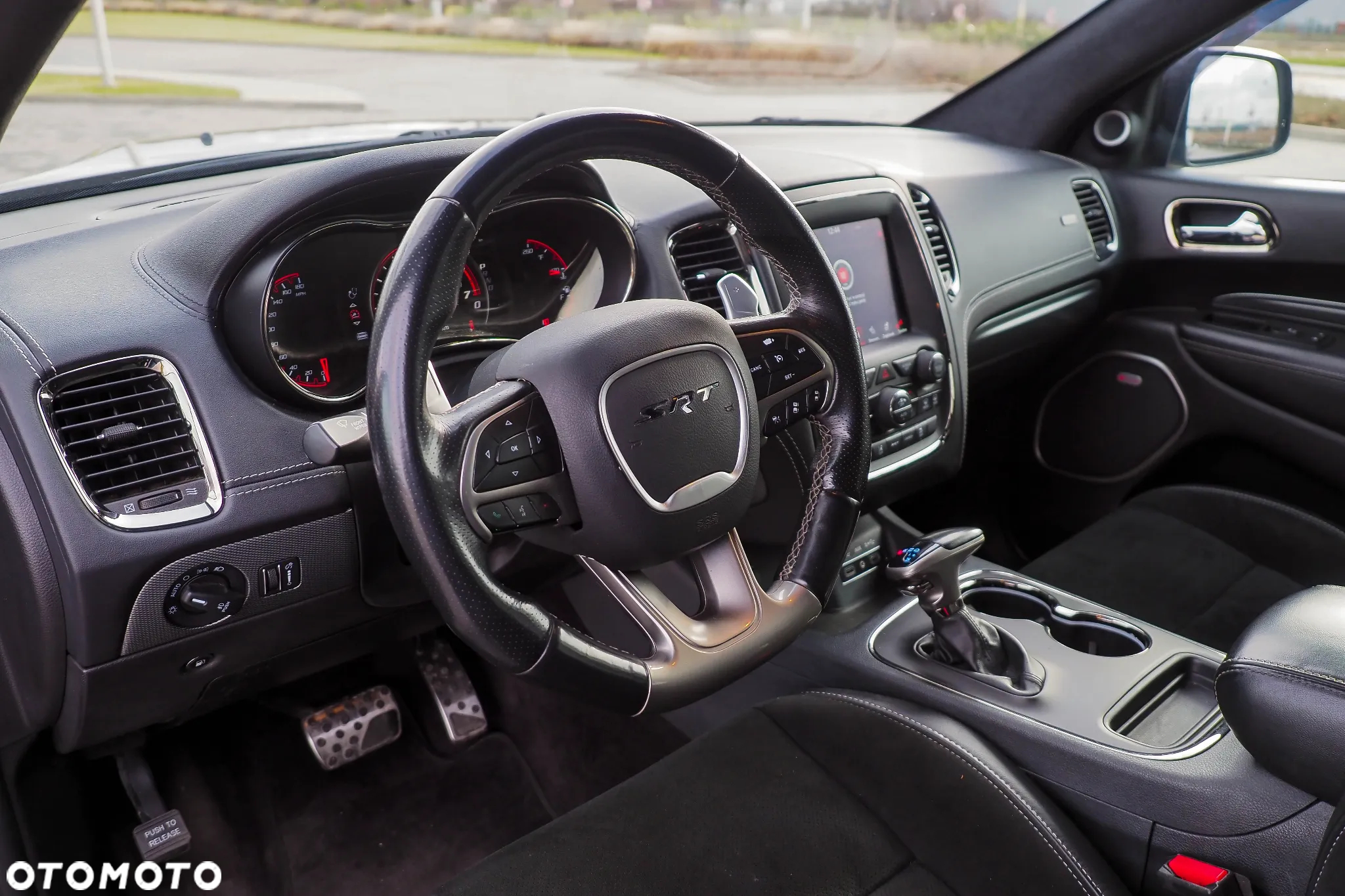 Dodge Durango 6.4 SRT - 40