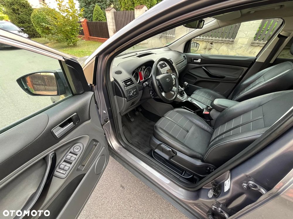 Ford Kuga 2.0 TDCi 4x4 Titanium - 20