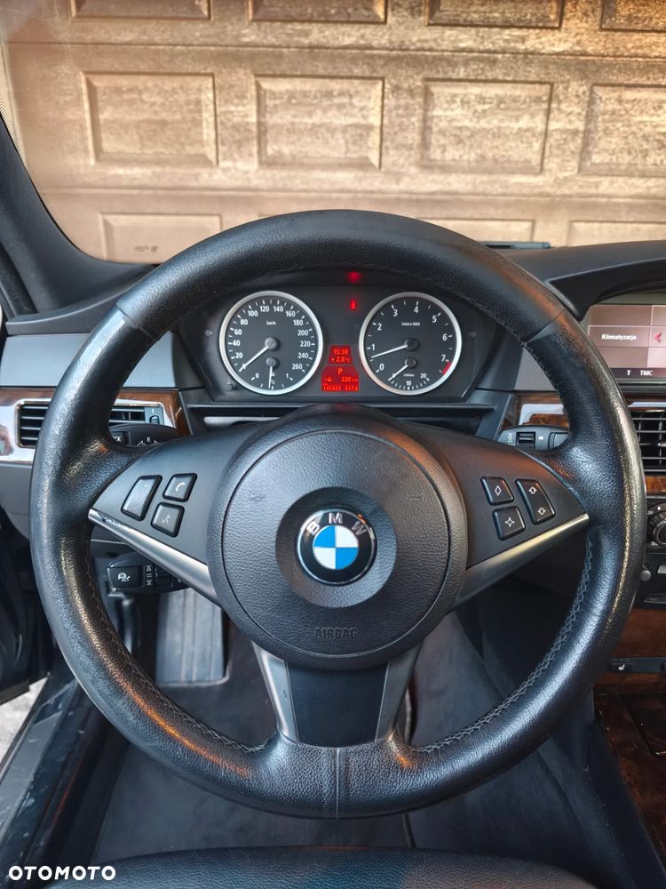 BMW Seria 5 530xi - 7