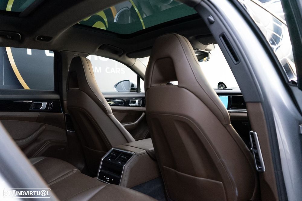 Porsche Panamera Sport Turismo 4 E-Hybrid - 51
