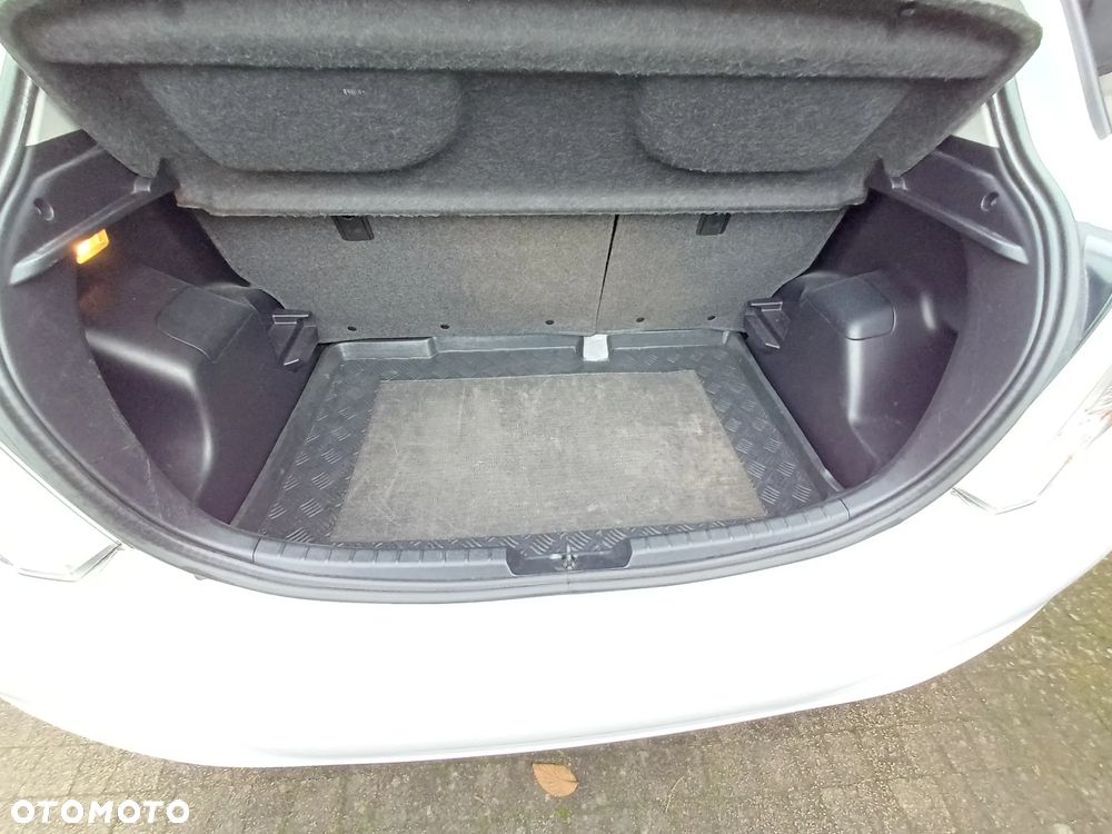 Toyota Yaris 1.33 Trend - 14