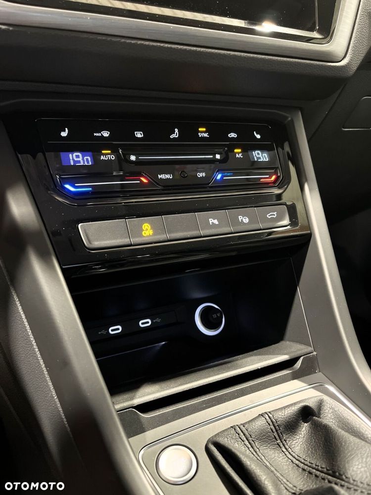 Volkswagen Touran 1.5 TSI EVO Comfortline Plus DSG - 19