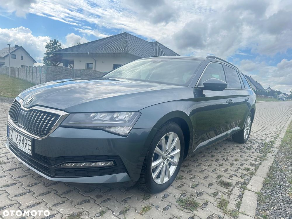 Skoda Superb 2.0 TDI DSG Ambition - 2