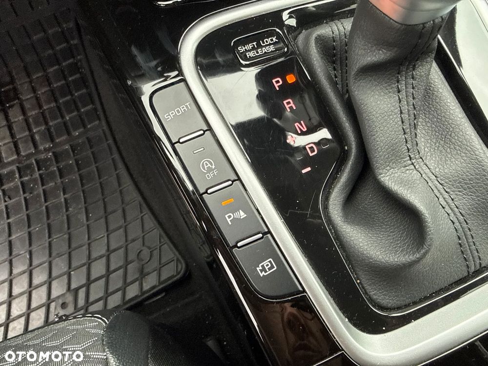 Kia Ceed 1.5 T-GDI Tribute DCT - 32