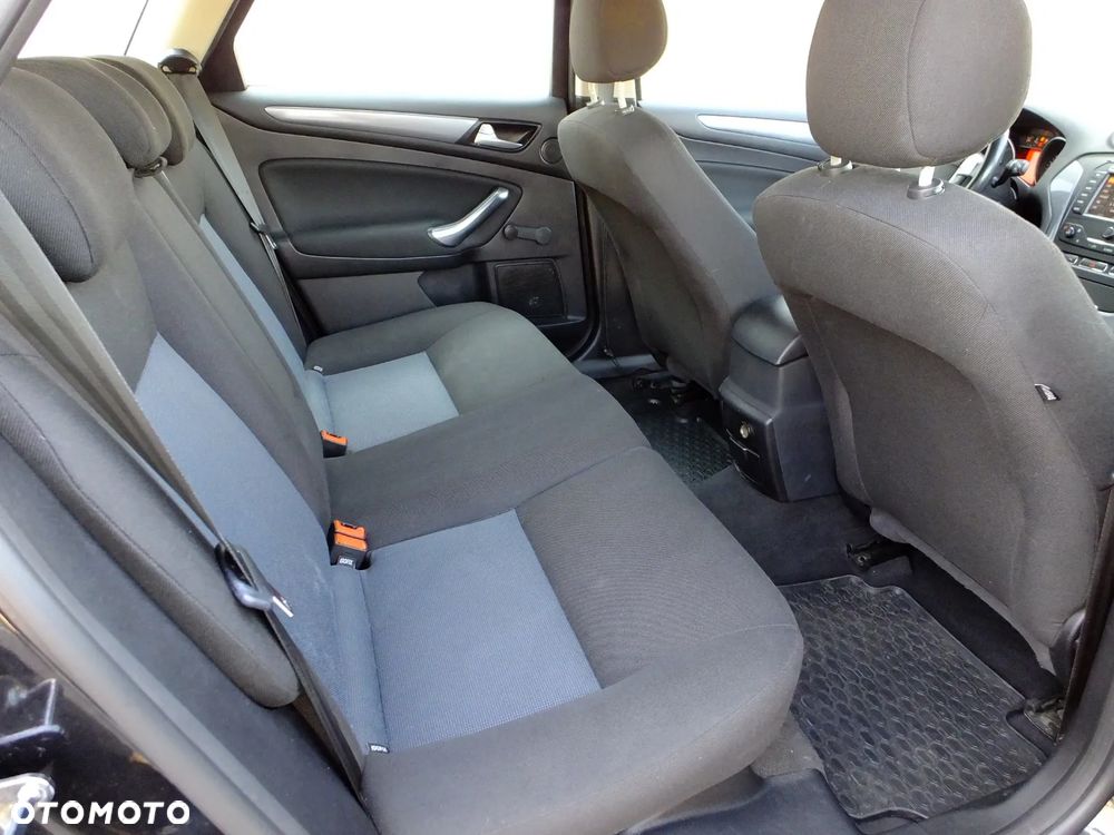 Ford Mondeo 1.6 TDCi ECOnetic Trend - 9