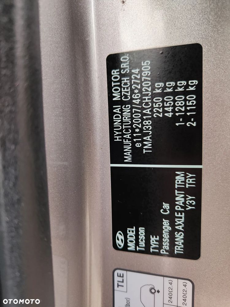 Hyundai Tucson 2.0 CRDI Comfort 4WD - 33