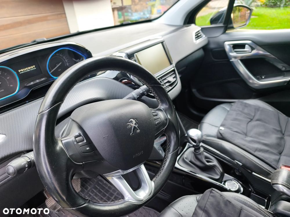 Peugeot 2008 - 6