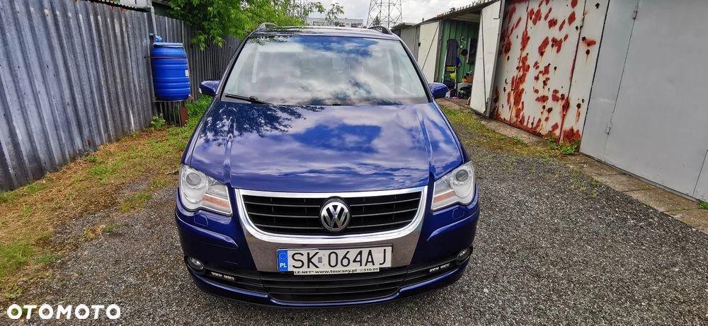 Volkswagen Touran 2.0 TDI Highline - 2