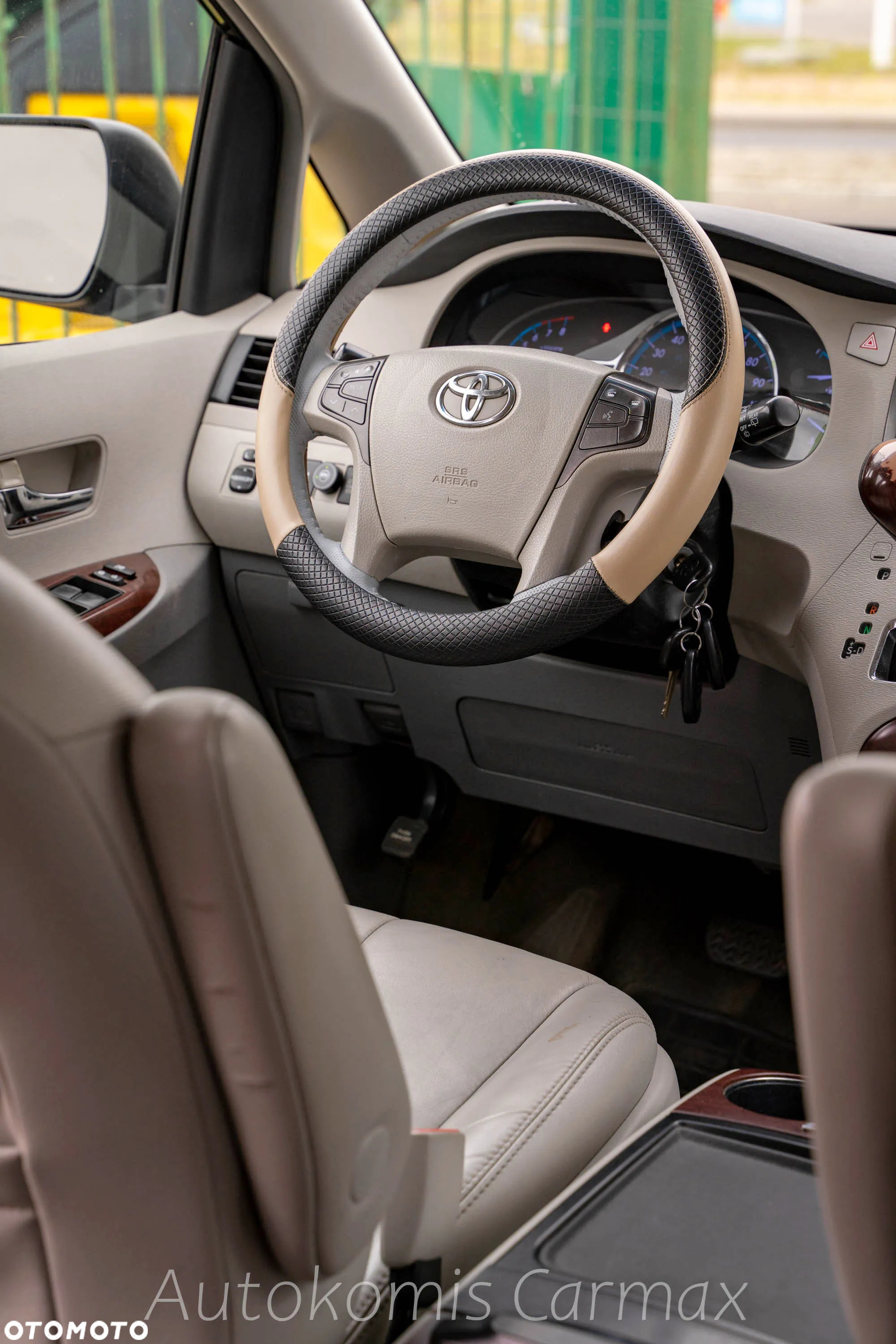 Toyota Sienna 3.5 V6 XLE AWD - 16