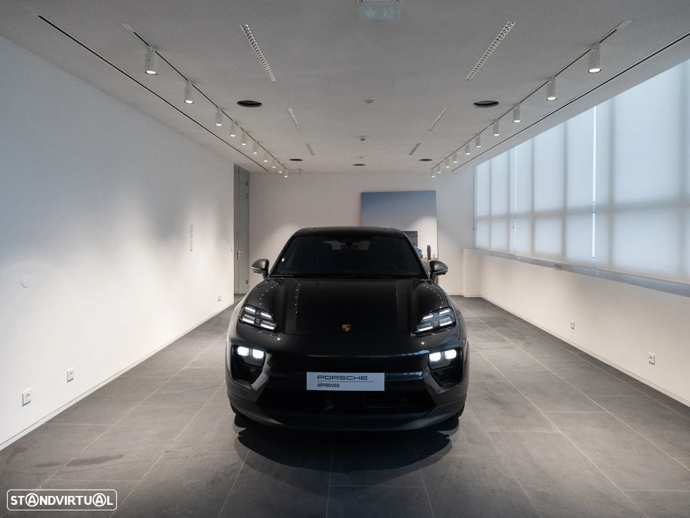 Porsche Macan Electric 4 - 2