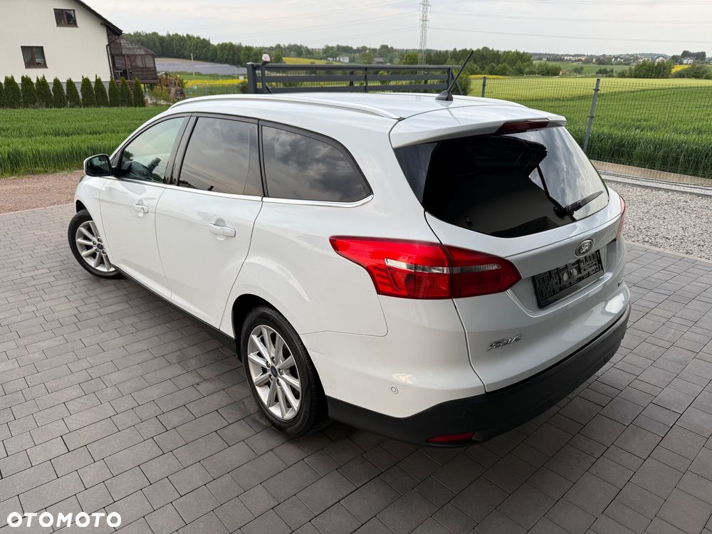 Ford Focus - 12