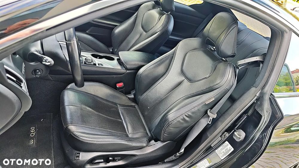 Infiniti Q60 - 25