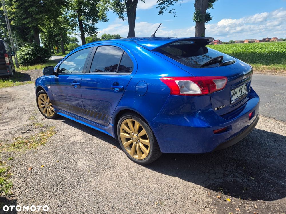 Mitsubishi Lancer 1.8 Intense - 9