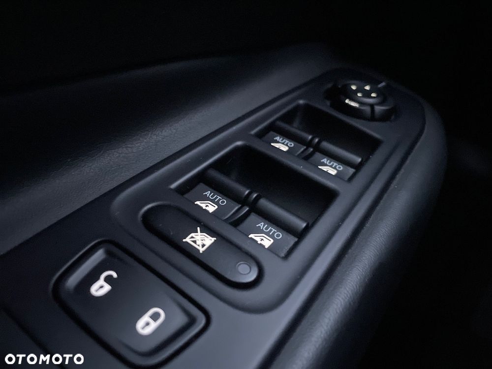 Jeep Renegade 1.3 GSE T4 Turbo Limited FWD S&S - 28