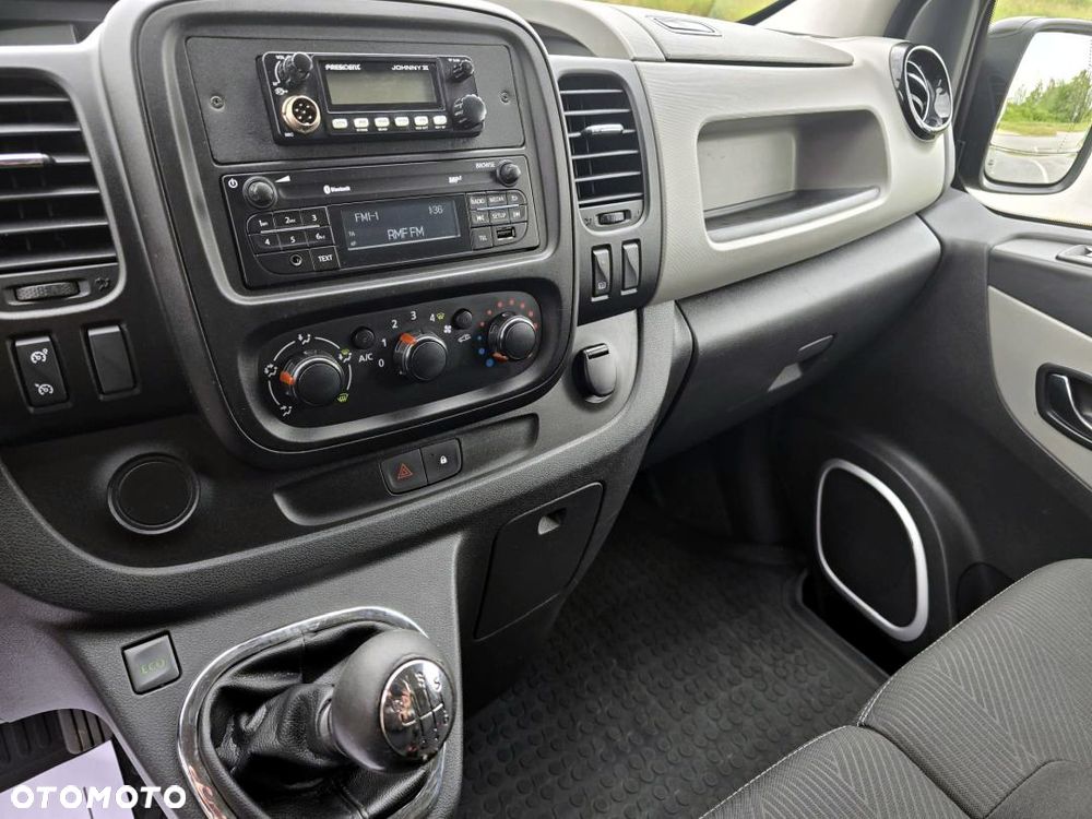 Renault Trafic - 22