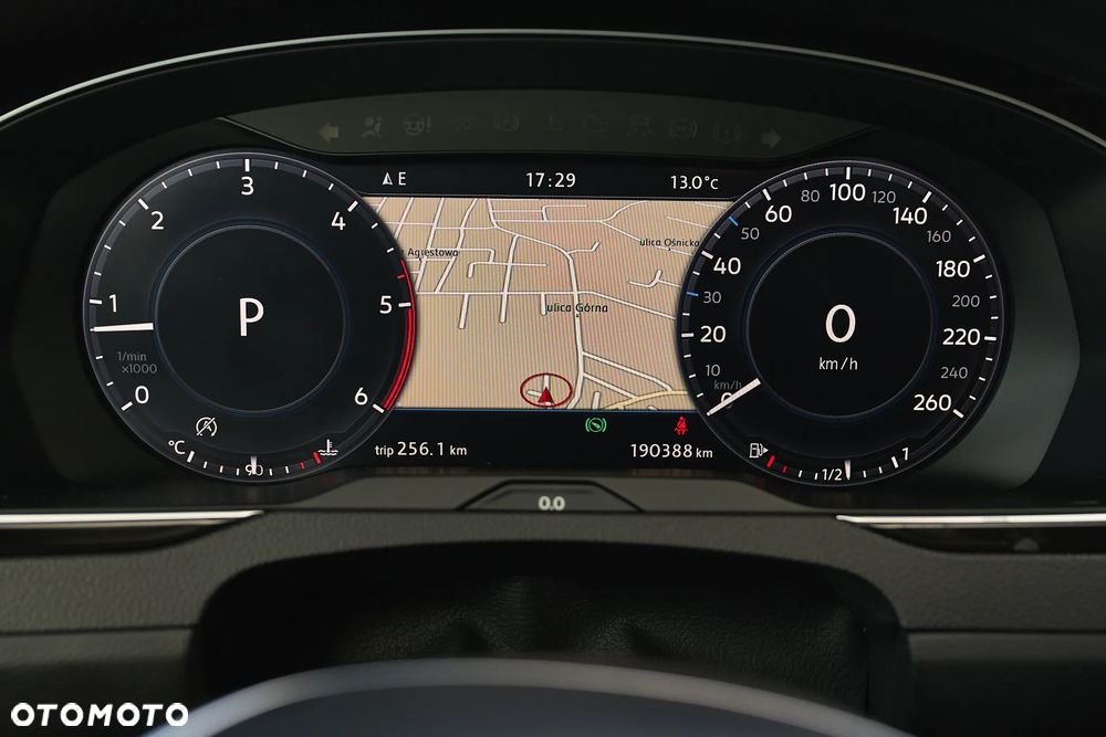 Volkswagen Passat - 31