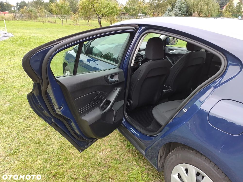 Ford Focus 1.0 EcoBoost Trend Edition - 10
