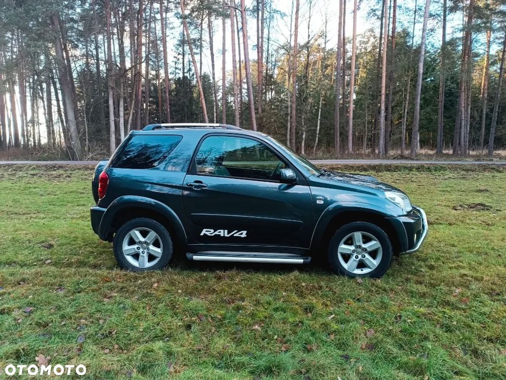 Toyota RAV4 D-4D 4x4 - 4