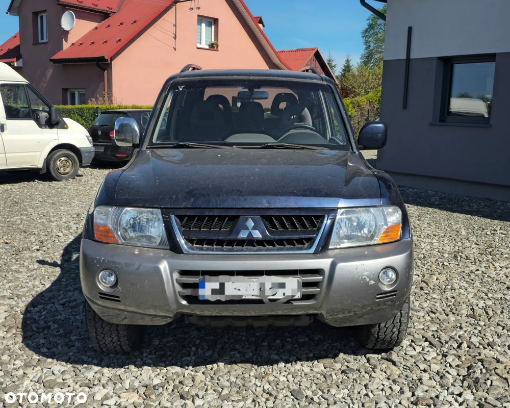 Mitsubishi Pajero - 6