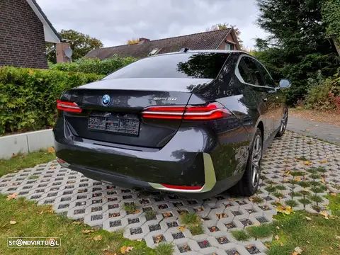 BMW i5 eDrive40 Edição Desportiva M - 27