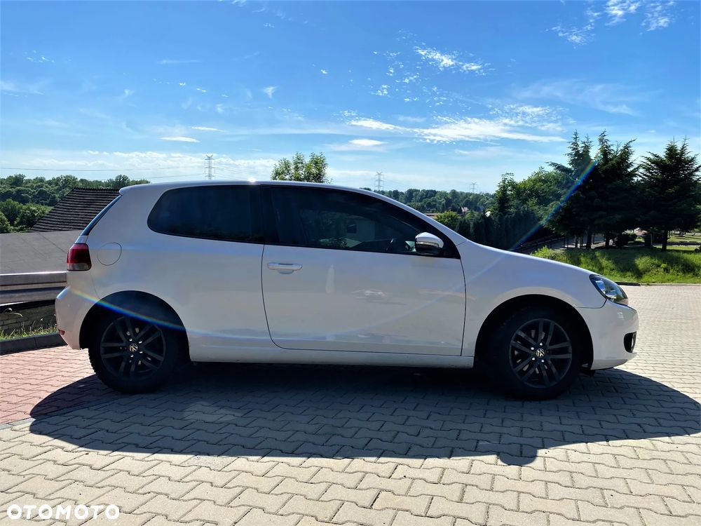 Volkswagen Golf 1.6 TDI Highline - 3