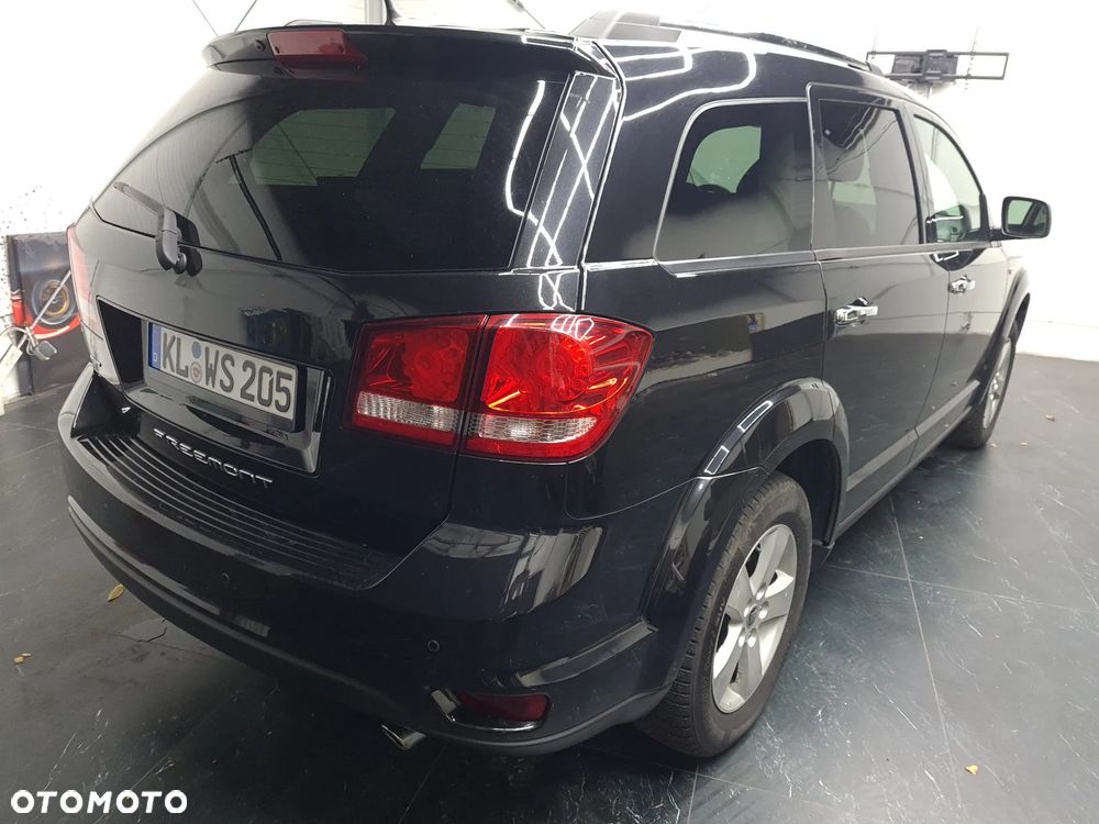Fiat Freemont 2.0 Multijet 16V DPF Automatik Allrad Lounge - 4