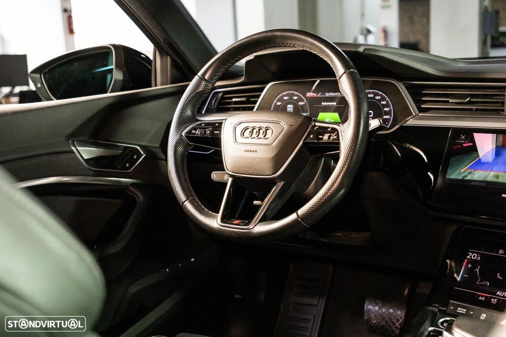 Audi e-tron 55 quattro - 21