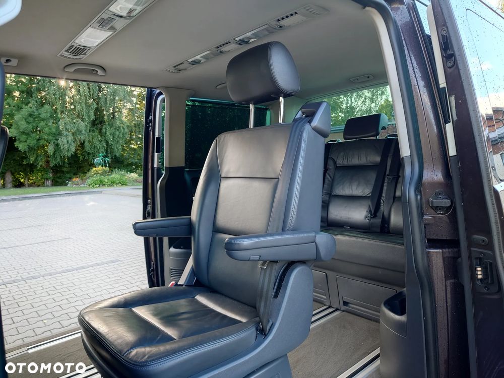 Volkswagen Multivan - 9