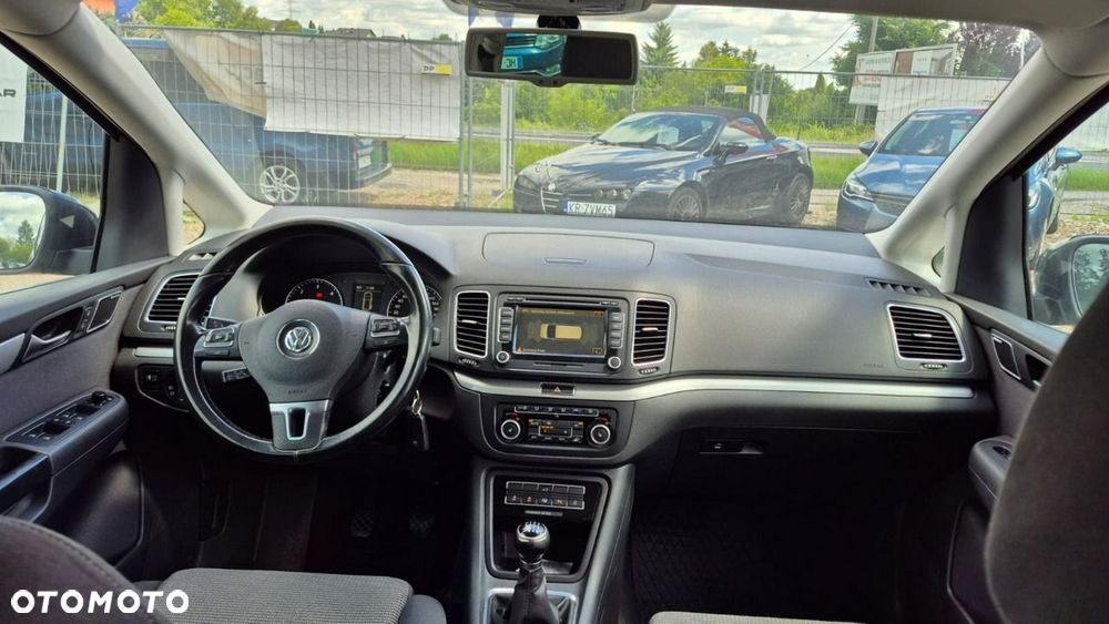 Volkswagen Sharan - 10
