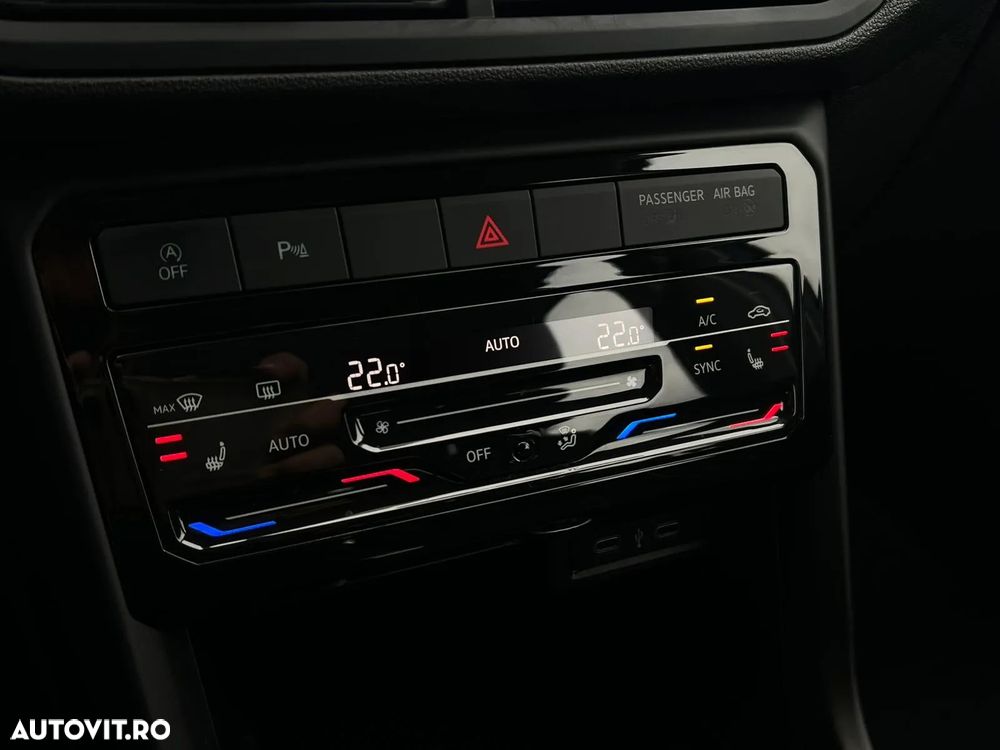 Volkswagen T-Cross 1.0 TSI DSG Life - 22