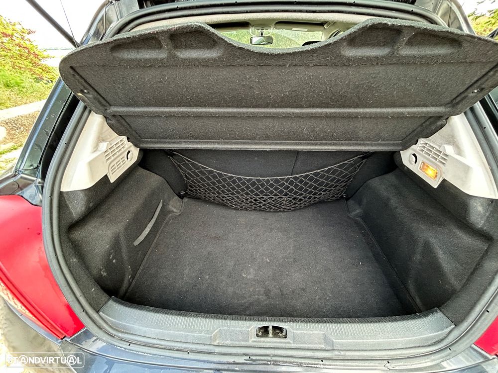 Peugeot 207 1.4 HDi Premium - 9