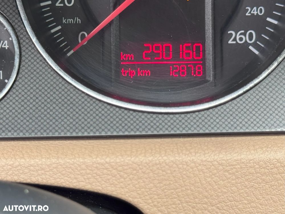 Volkswagen Passat - 17