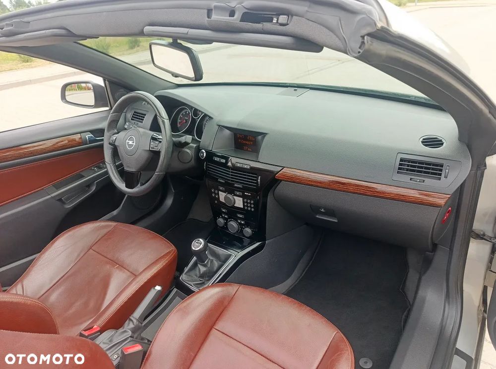 Opel Astra 1.6 Cosmo - 21