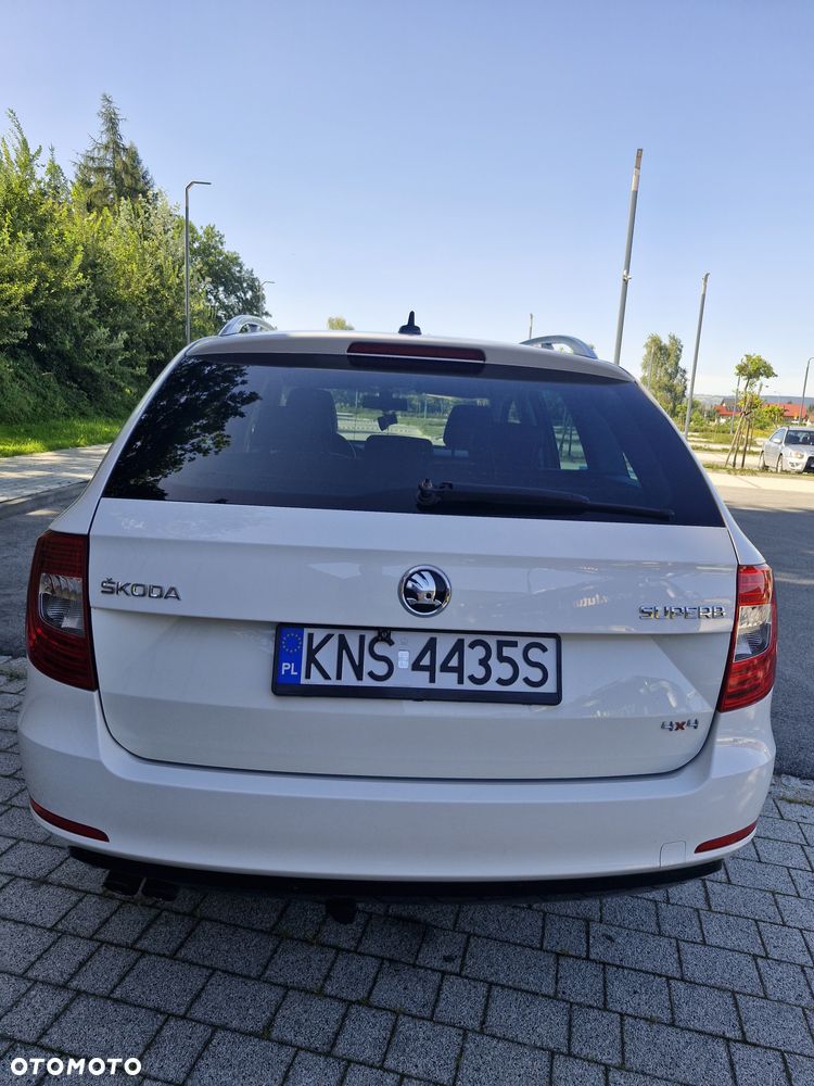 Skoda Superb 2.0 TDI 4x4 Elegance DSG - 4