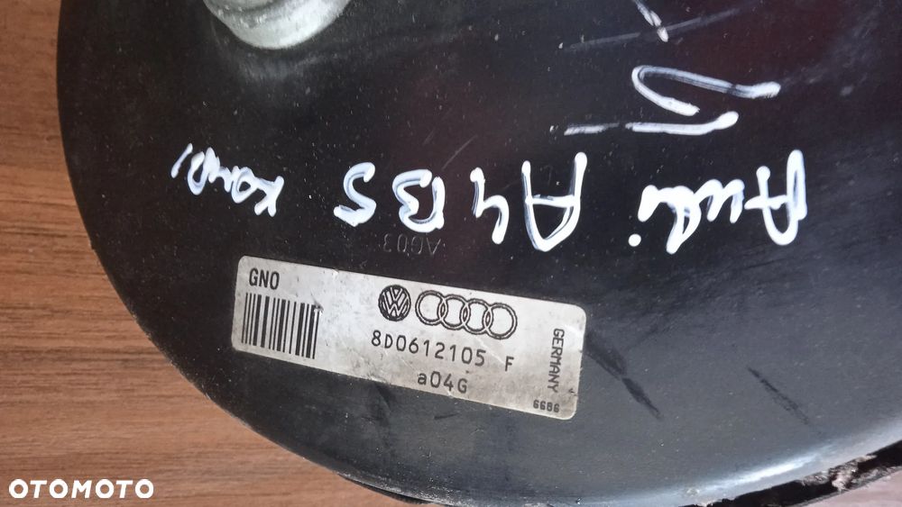 Serwo hamulca pompka Audi A4 B5 kombi 8d0612105f - 2