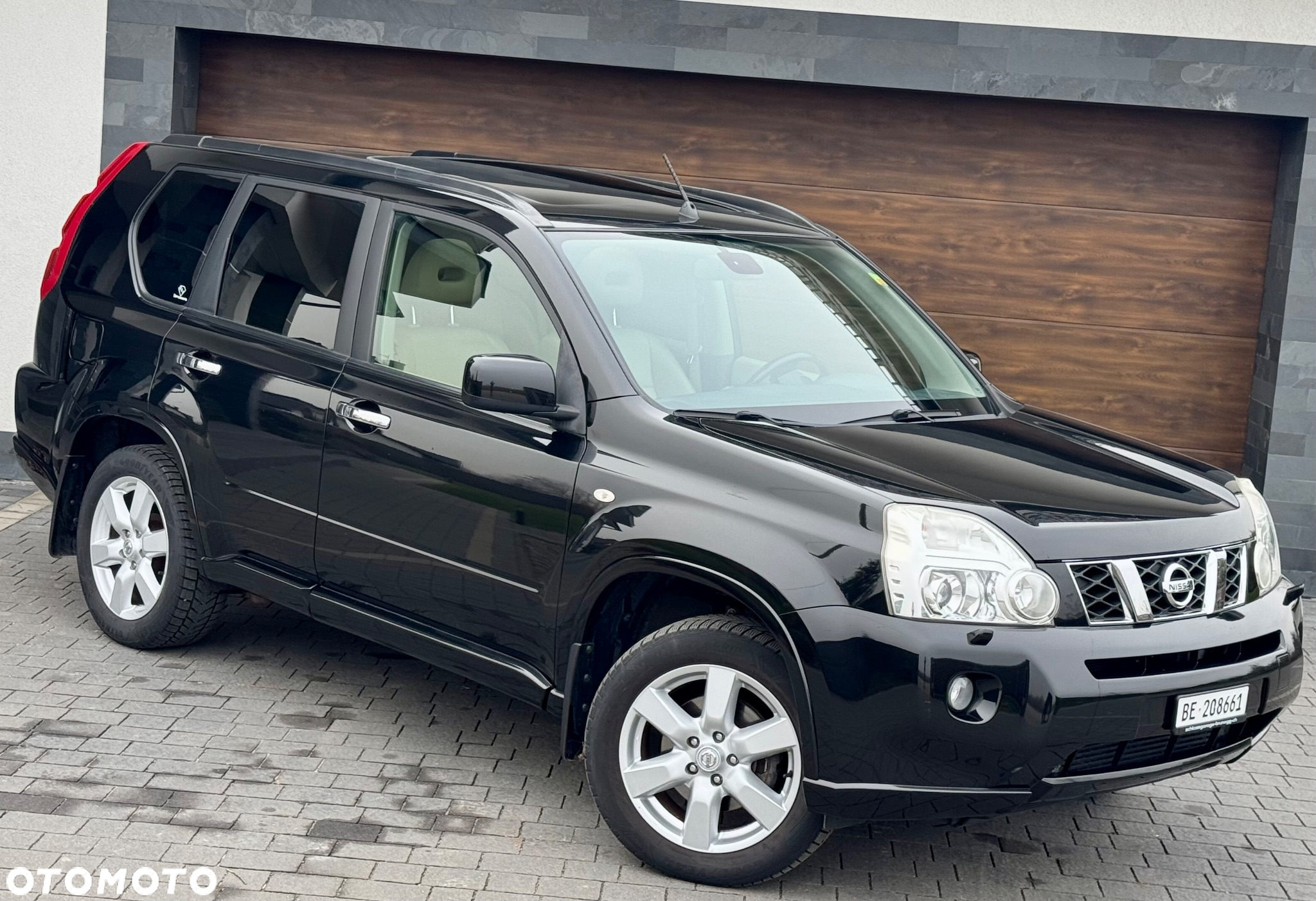 Nissan X-Trail 2.0 dCi 4x4 DPF Platinum - 3