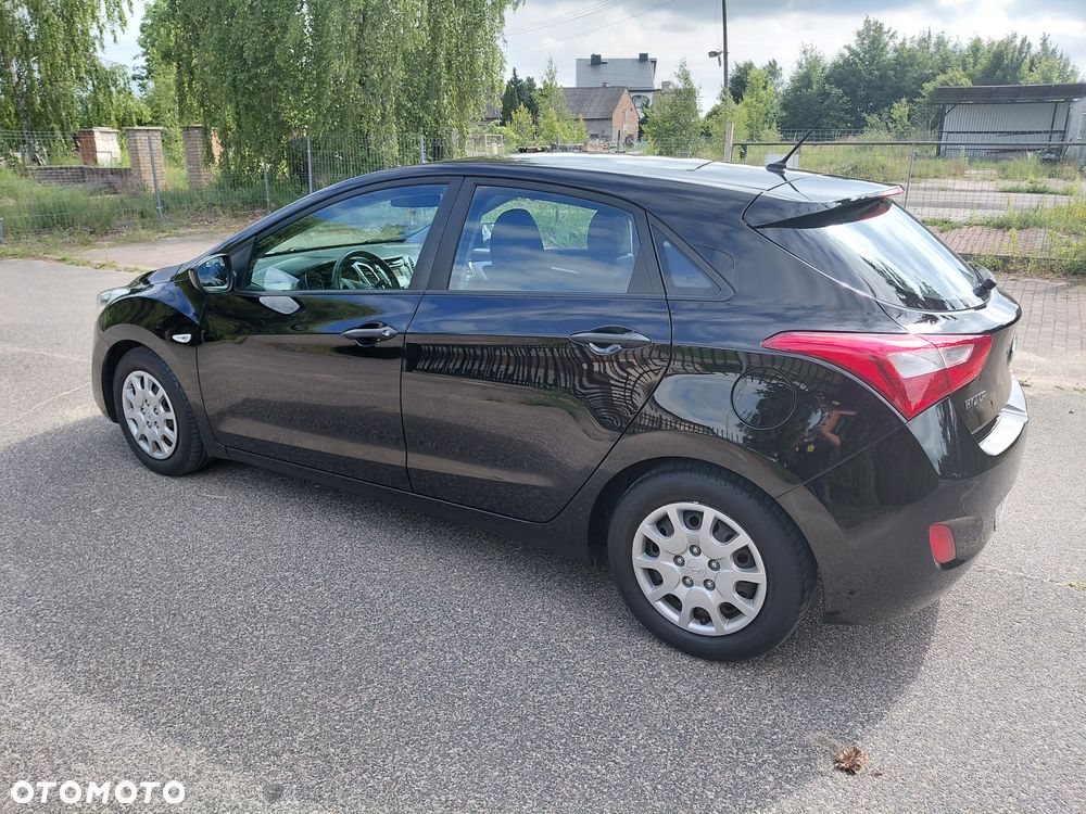Hyundai i30 1.4 Comfort - 12