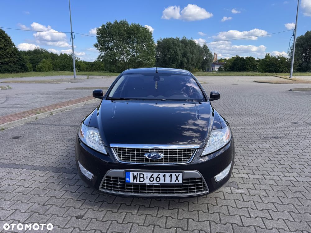 Ford Mondeo 2.0 Ambiente - 2