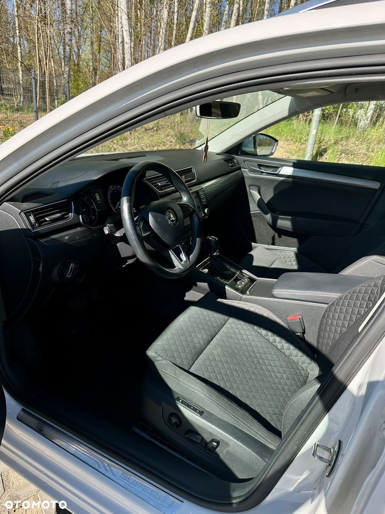Skoda Superb 2.0 TDI Ambition DSG - 13