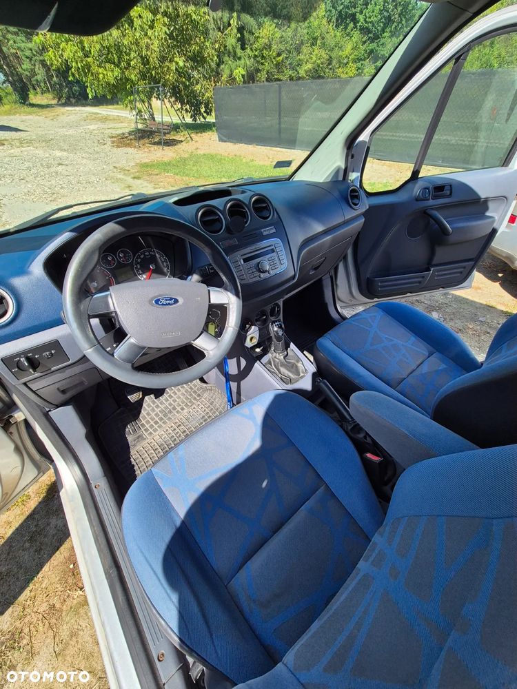 Ford Transit connect - 12