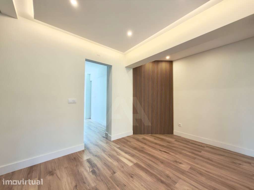 Apartamento T2 renovado no Monte Estoril - Grande imagem: 5/20
