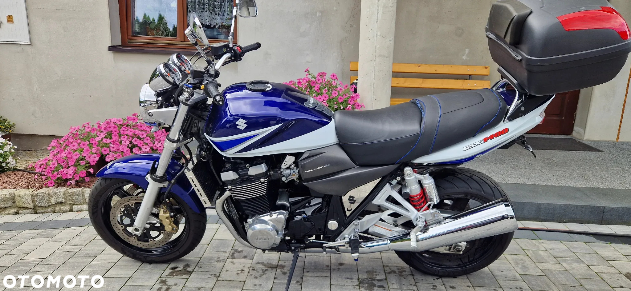 Suzuki GSX - 17