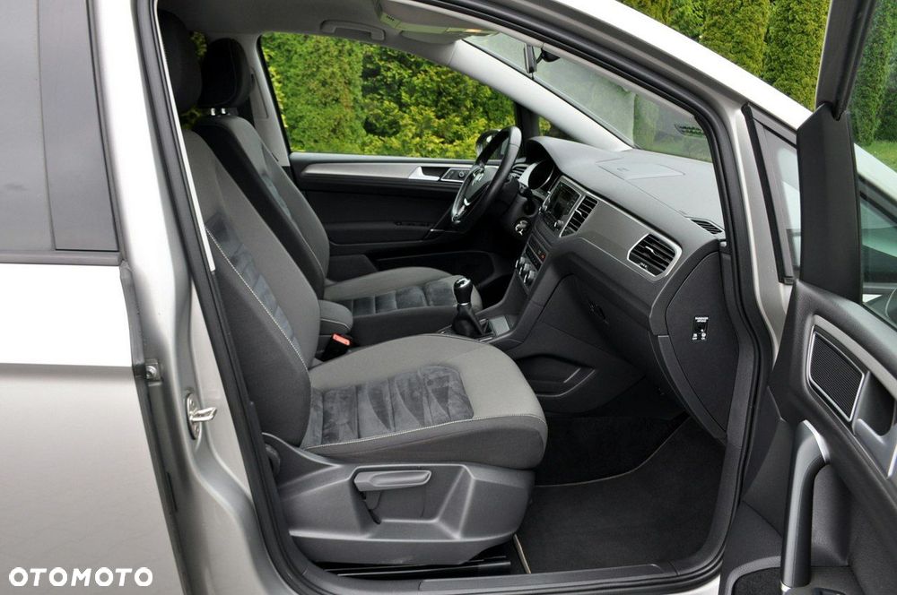 Volkswagen Golf Sportsvan - 17