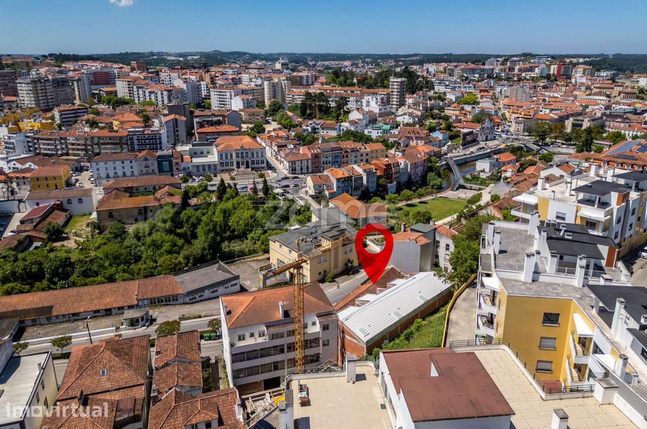 Prédio com Vista Rio no Coração de Leiria - Grande imagem: 5/22